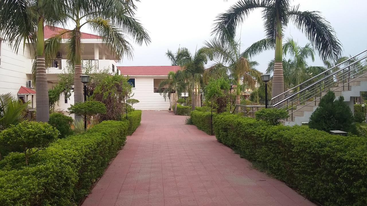 Swayam Resort Balangir Εξωτερικό φωτογραφία